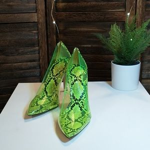 Jessica Simpson Clear Vinyl Pump Sz 10M